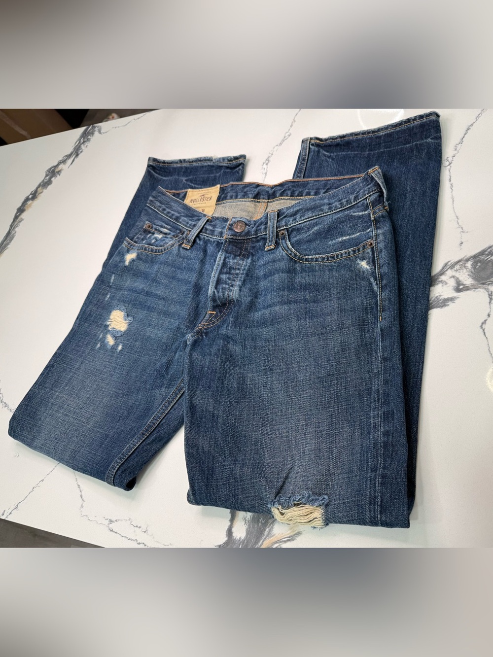 Hollister Men’s Authentic Denim Classic Straight Jeans | W32L30